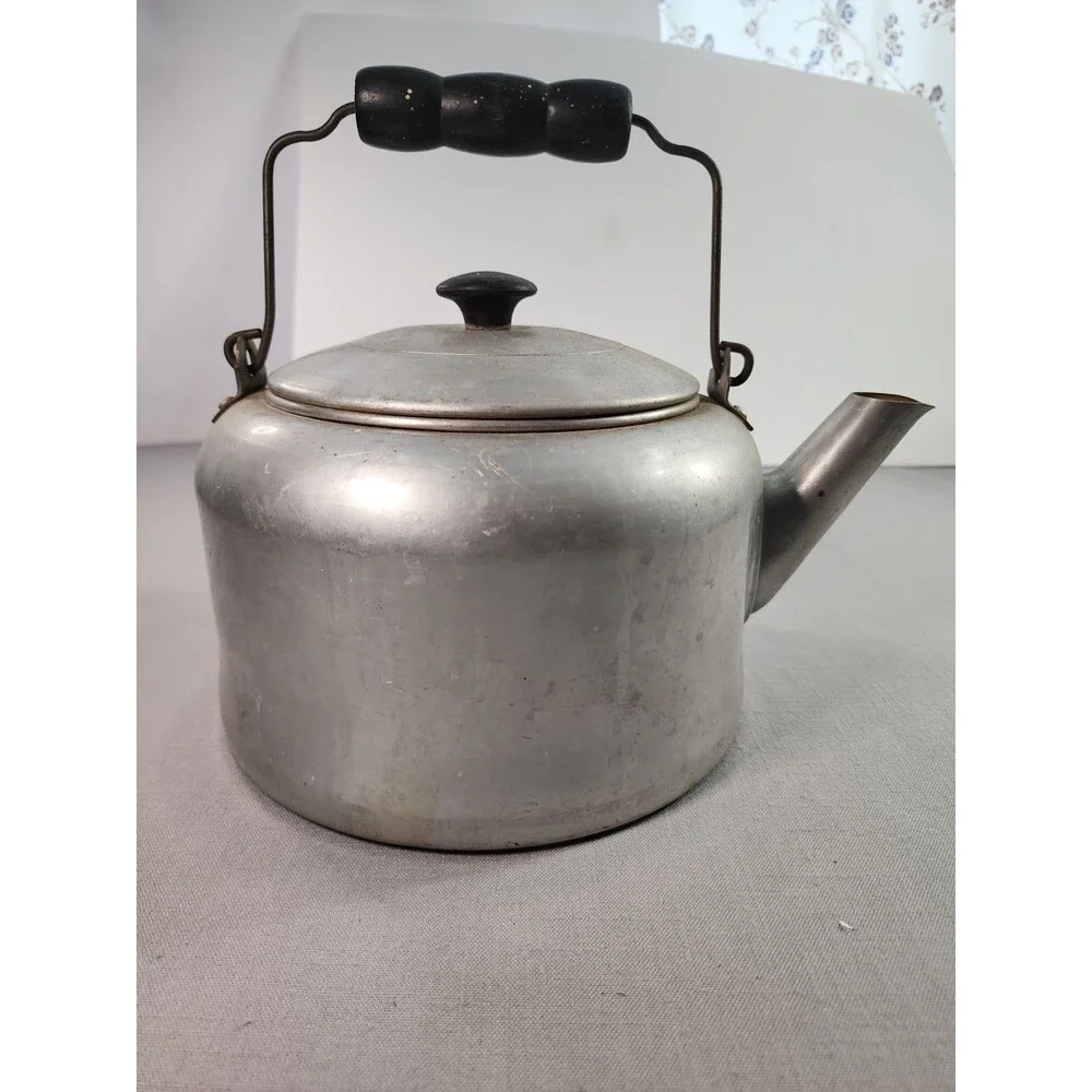 1950s COMET Aluminum Teapot Tea Kettle with Lid Wooden Handle Coffee Pot 9